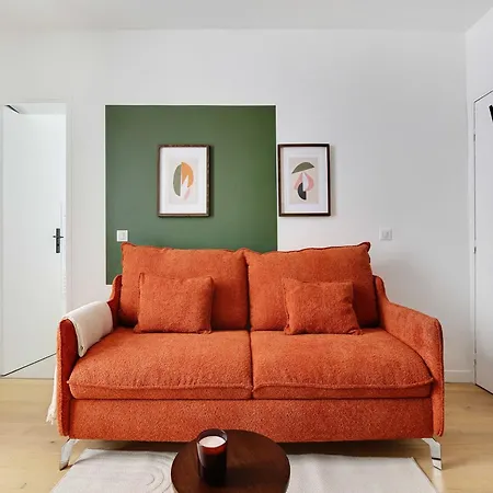 Modern With Ac - 2p- Sacre-c Ur Paris